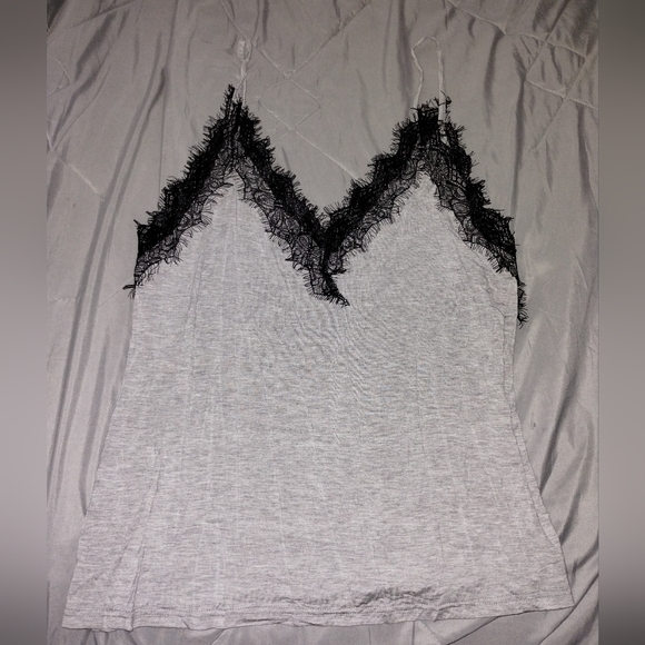 POL Lace Trim Cami - Picture 2 of 4